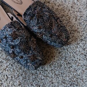 NWT Atalina Jeweled Embelished Mules Flats Size 7